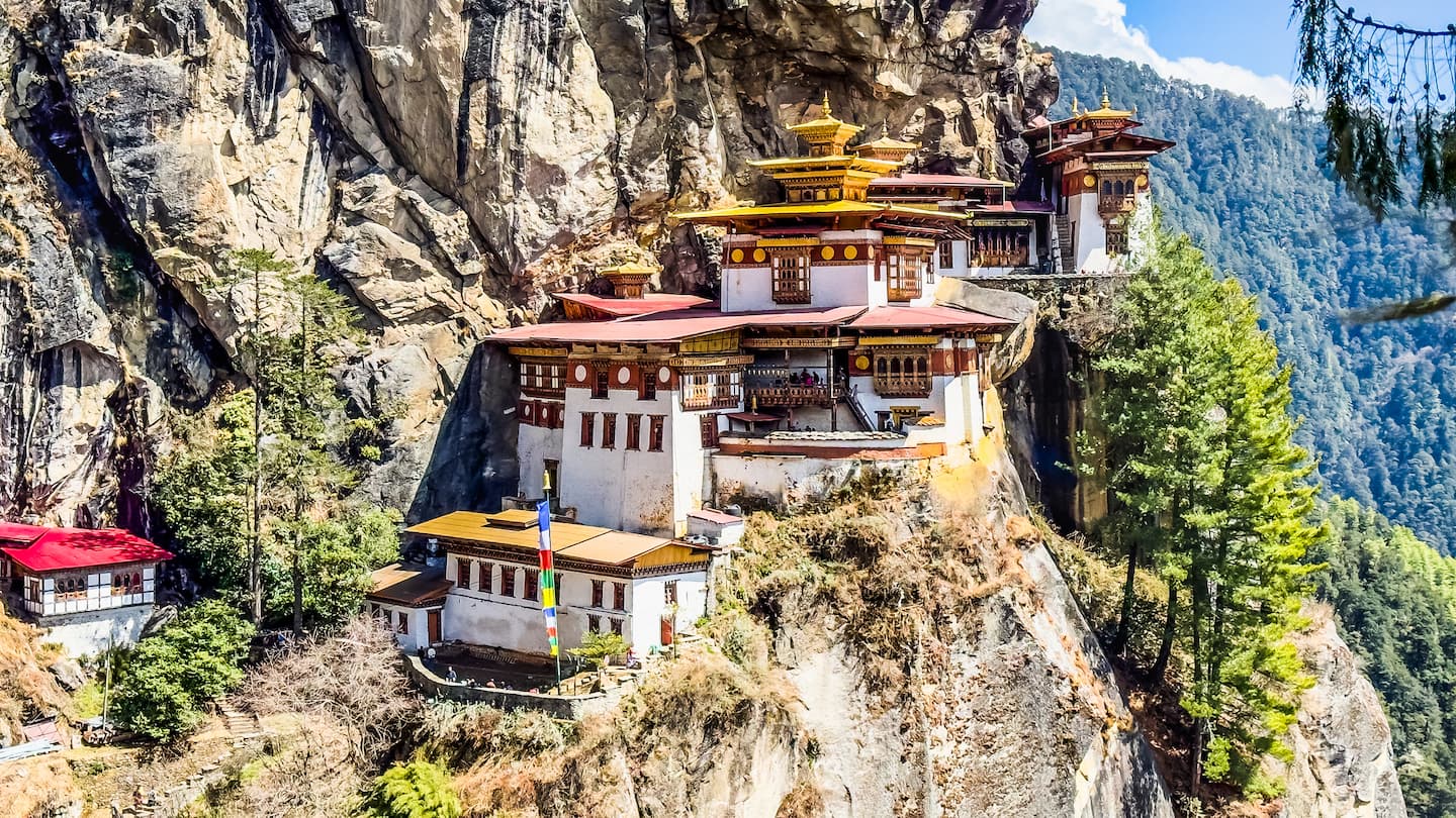 【2025年最新】ブータンの治安は？危険な場所や注意点を解説 NEWT（ニュート）